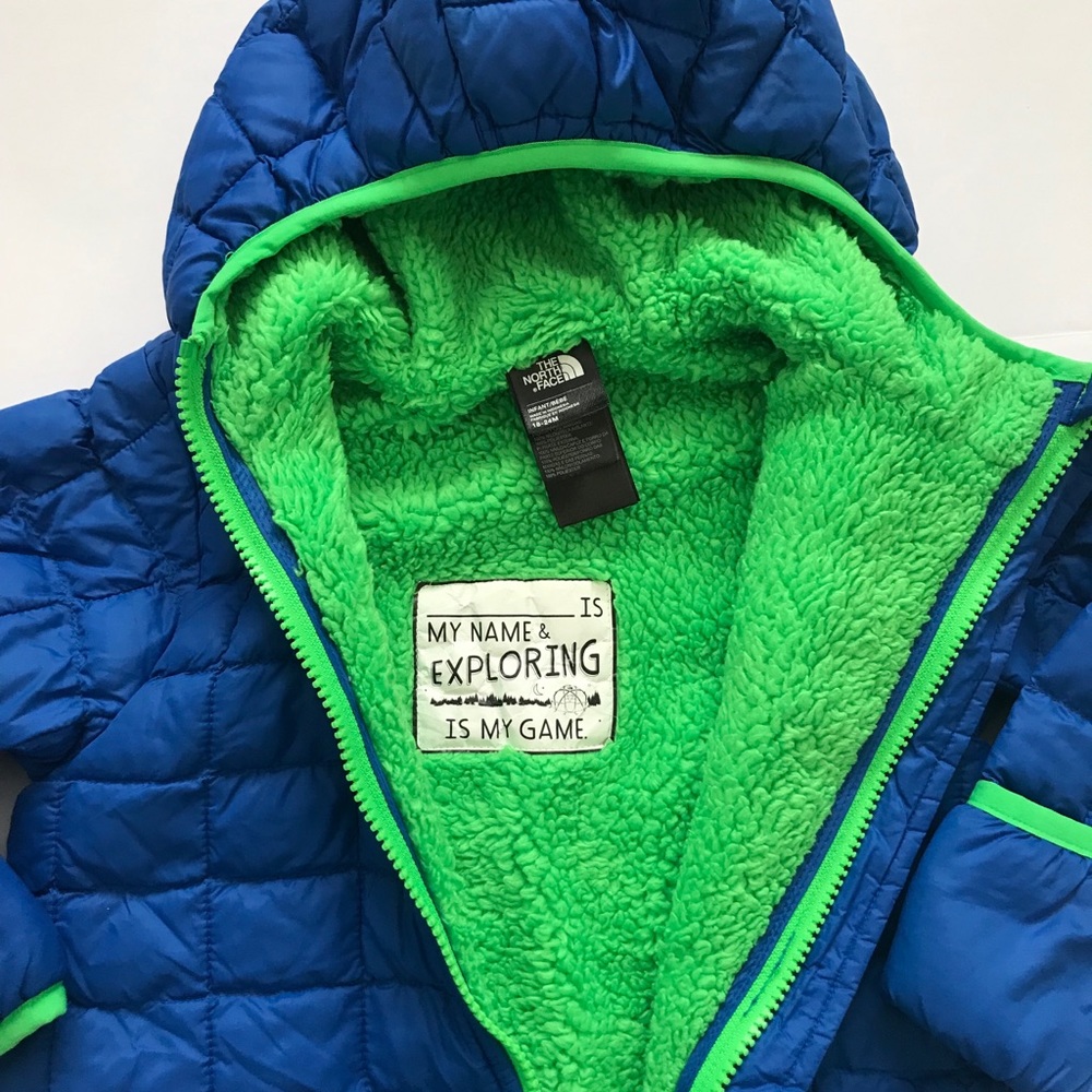 The North Face Thermoball bunting snow suit 18-24 - Picture 6 of 8